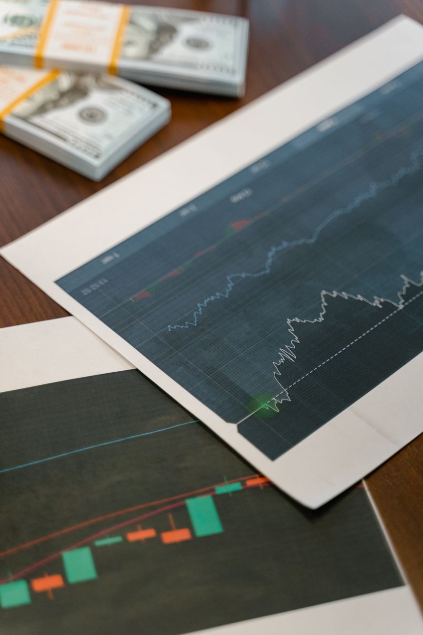 Arriazu proyecta crecimiento del 3,5% pero advierte sobre dólar